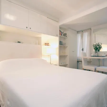 Cozy Studio Pantheon-3
